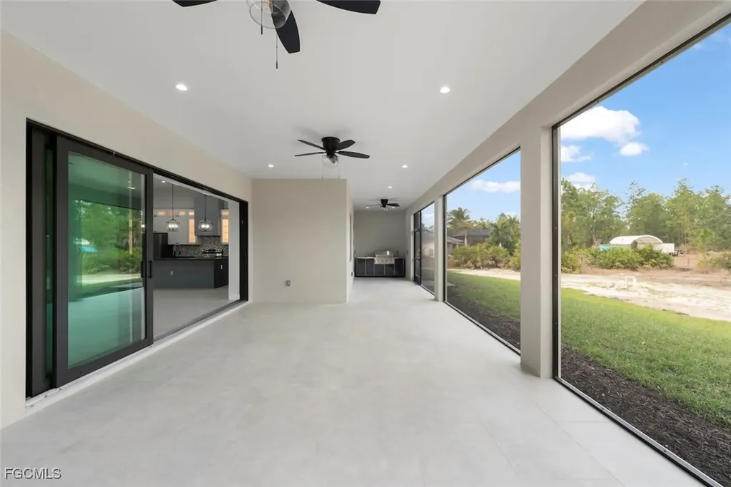 2481 24th Avenue NE Naples FL 34120