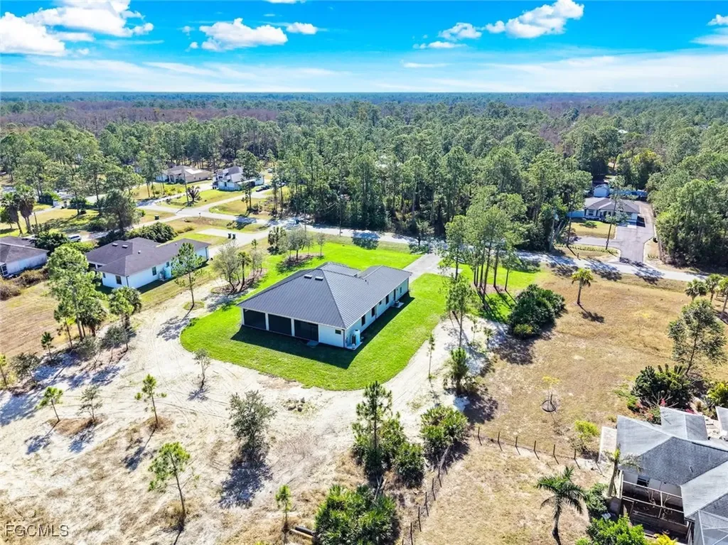2481 24th Avenue NE Naples FL 34120