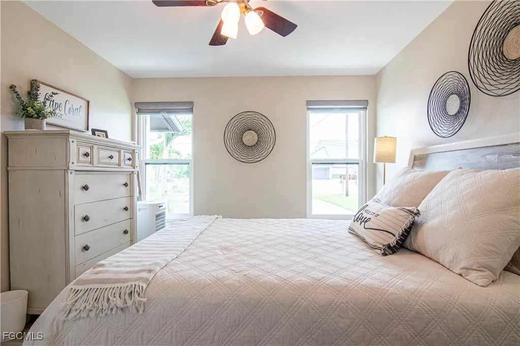 3514 SE 22nd Place Cape Coral FL 33904