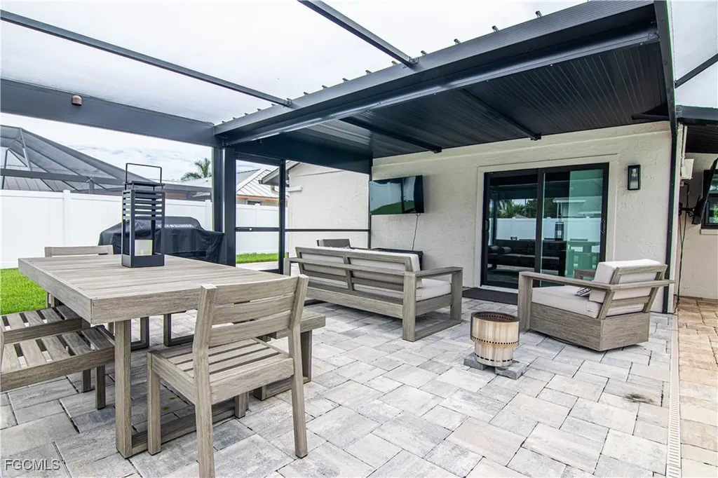 3514 SE 22nd Place Cape Coral FL 33904