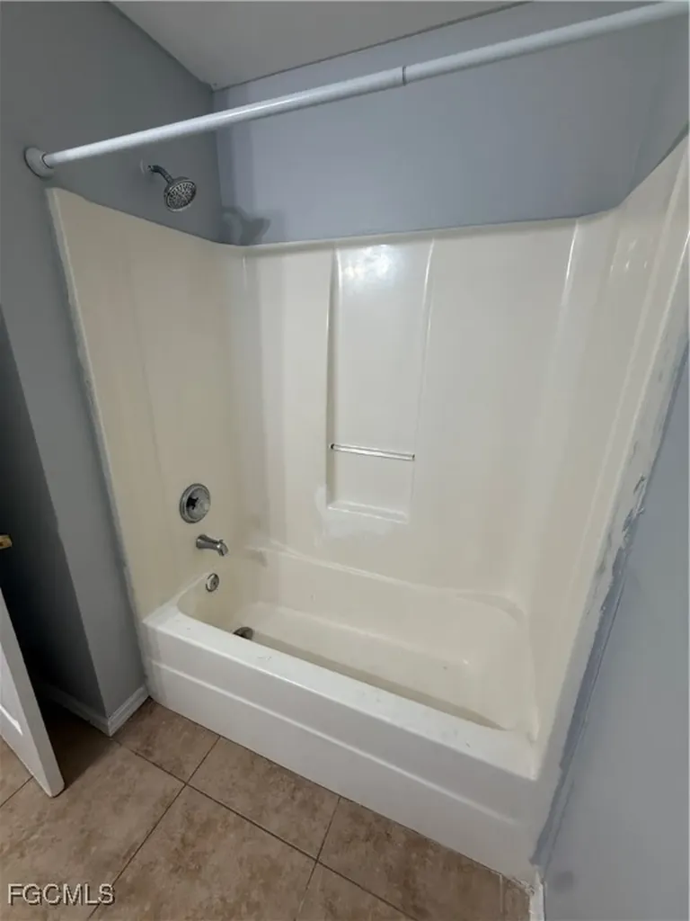 111 Kismet Parkway E Cape Coral FL 33909