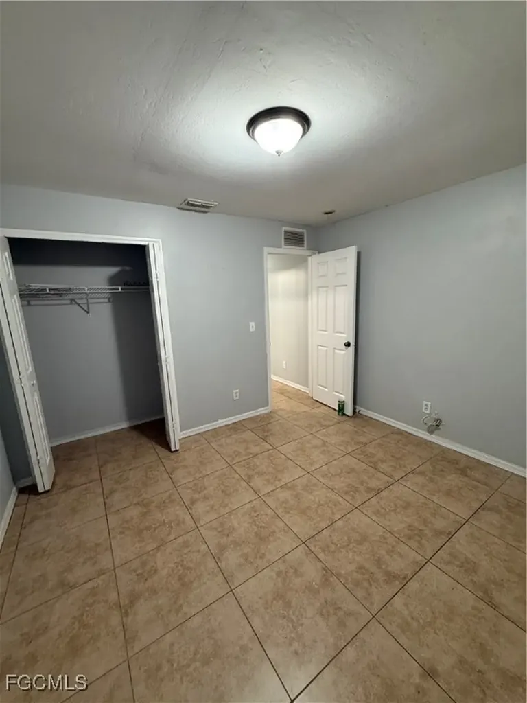 111 Kismet Parkway E Cape Coral FL 33909