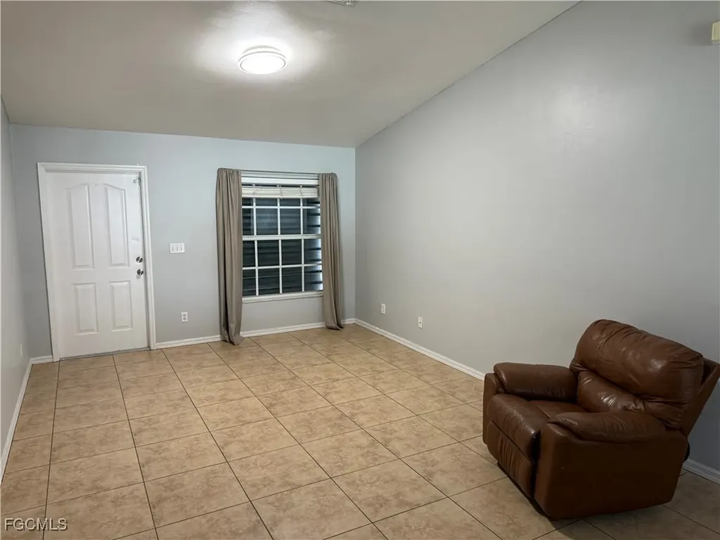 111 Kismet Parkway E Cape Coral FL 33909