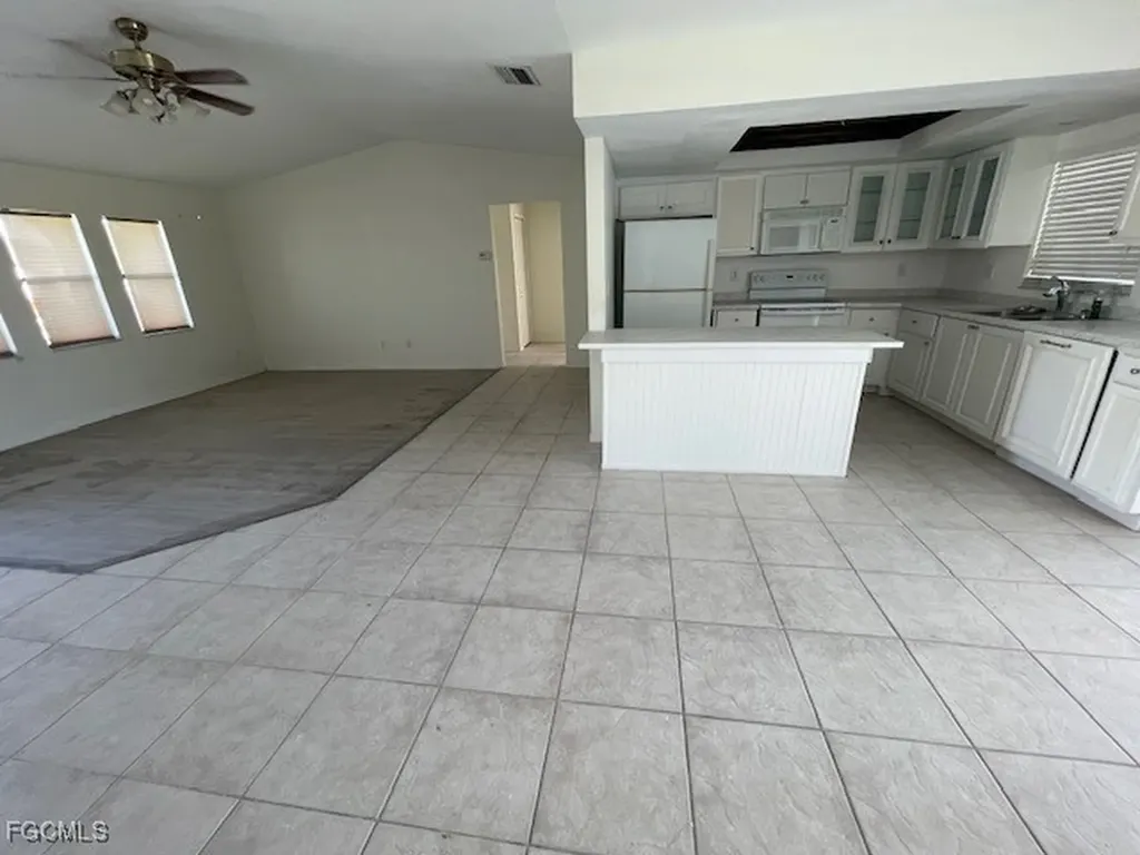 2710 SW 4th Avenue Cape Coral FL 33914