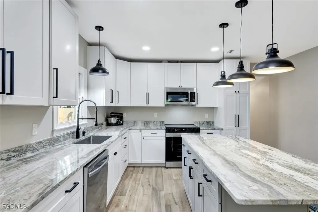 2635 Michigan Avenue Fort Myers FL 33916