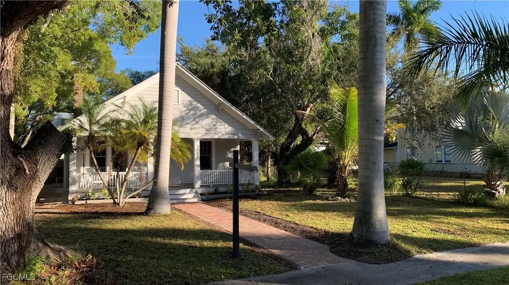 2635 Michigan Avenue Fort Myers FL 33916
