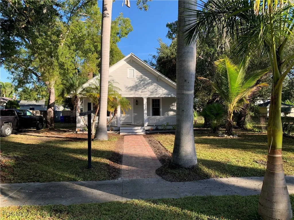 2635 Michigan Avenue Fort Myers FL 33916