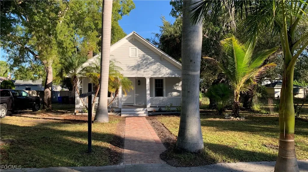 2635 Michigan Avenue Fort Myers FL 33916