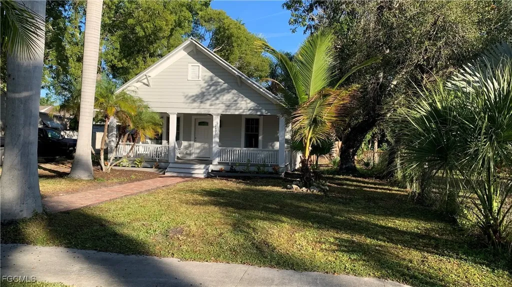 2635 Michigan Avenue Fort Myers FL 33916