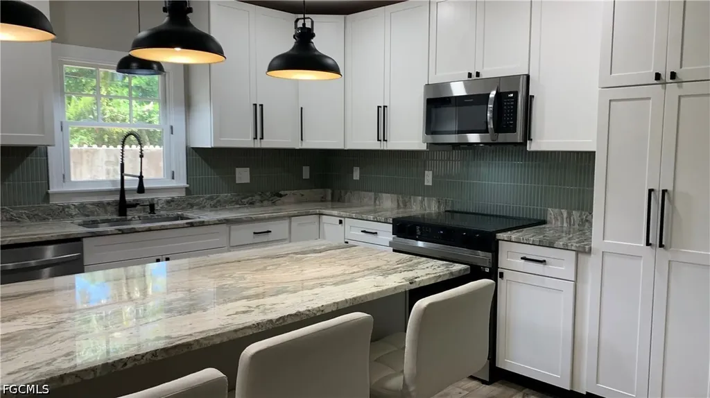 2635 Michigan Avenue Fort Myers FL 33916
