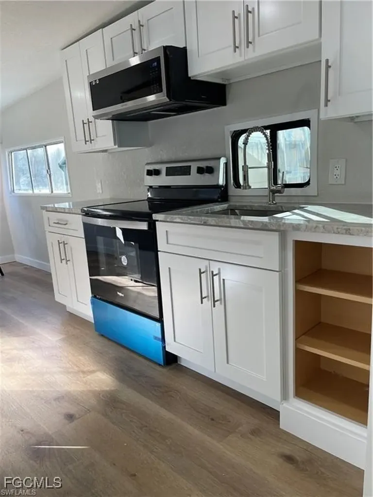 5753 Pink Panther Drive Fort Myers FL 33908