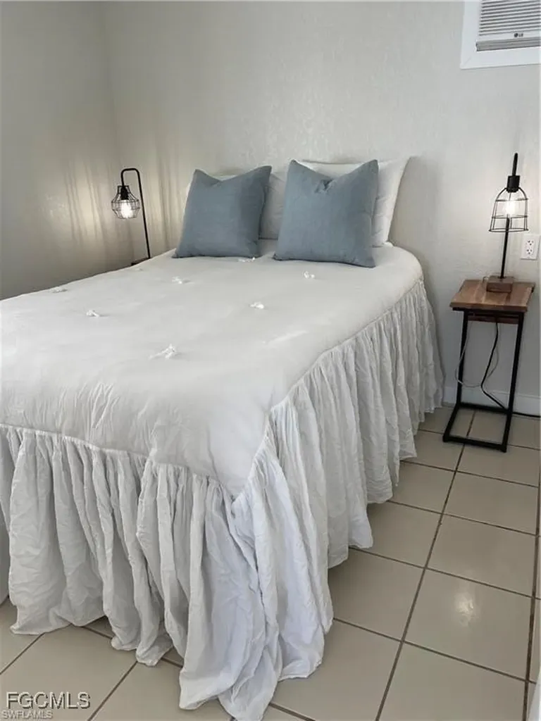 5753 Pink Panther Drive Fort Myers FL 33908