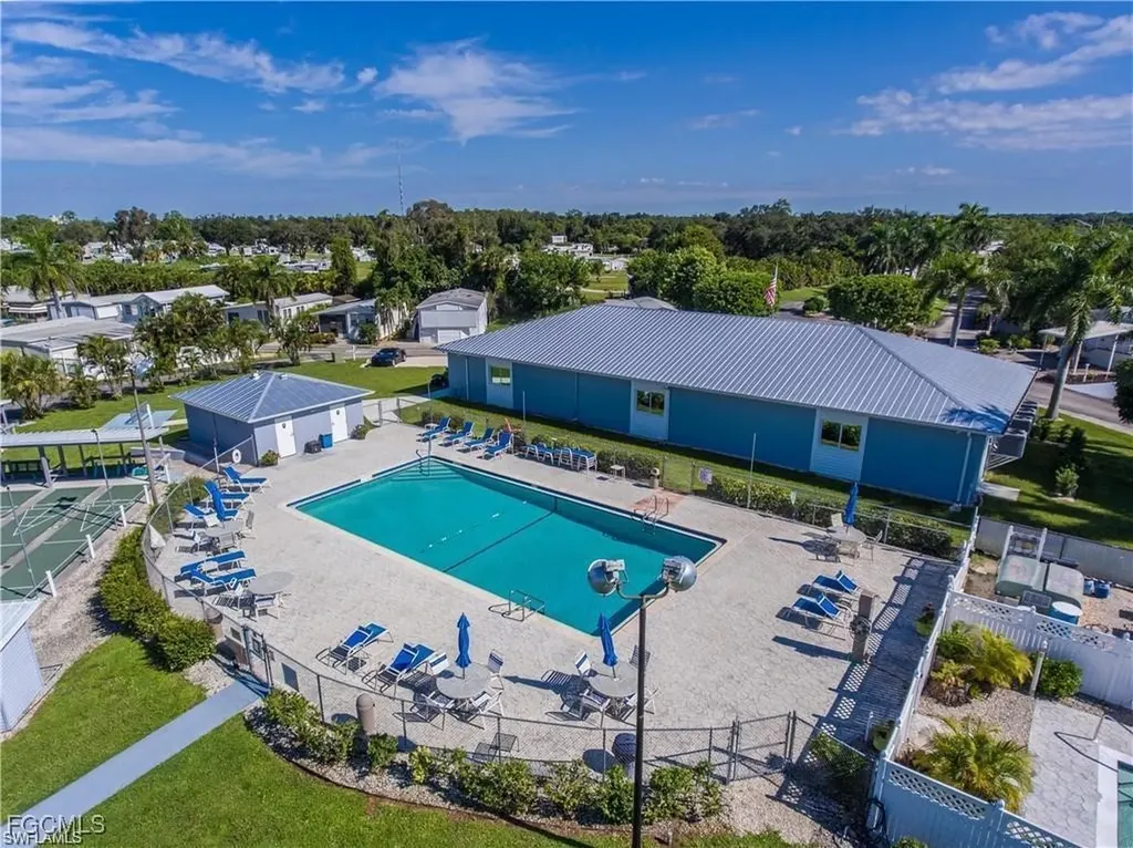 5753 Pink Panther Drive Fort Myers FL 33908