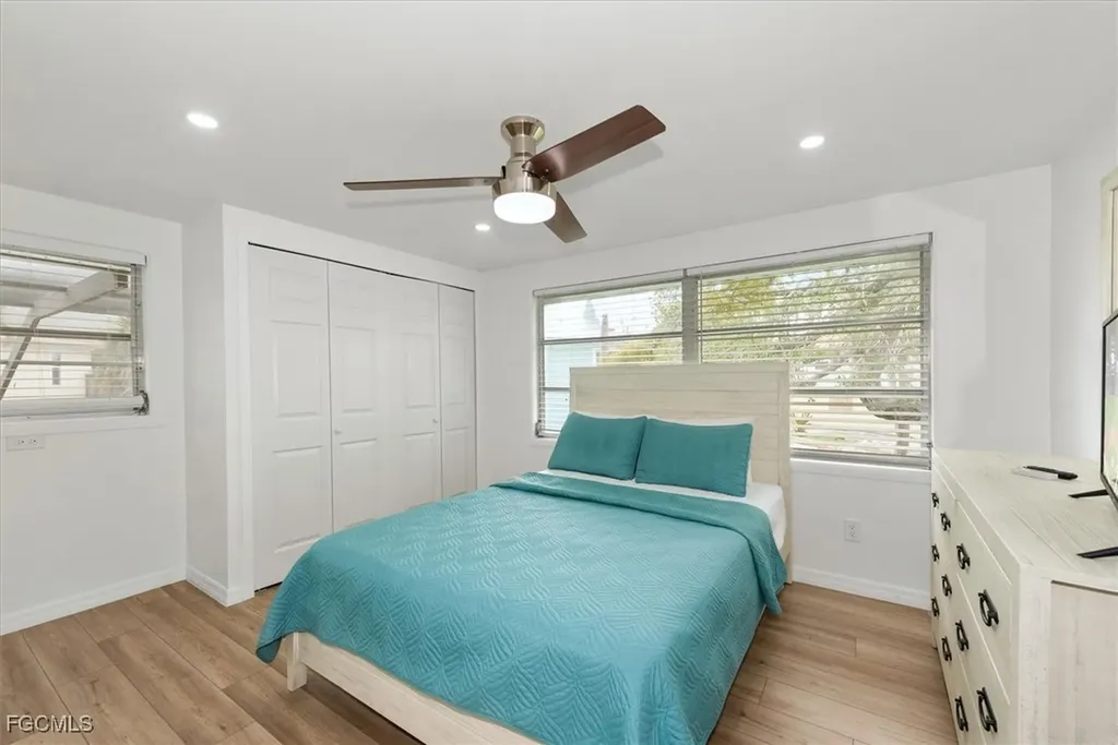 5481 Oak Ridge Avenue Fort Myers Beach FL 33931