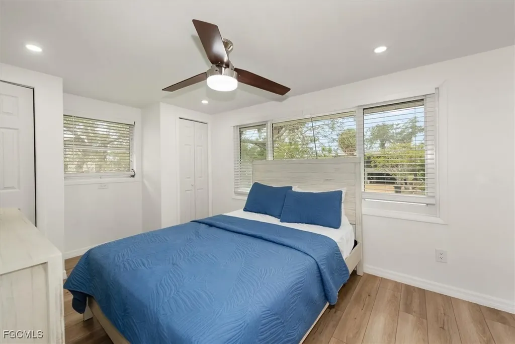 5481 Oak Ridge Avenue Fort Myers Beach FL 33931