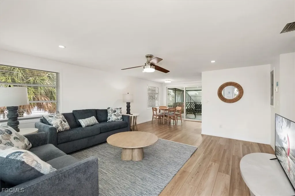5481 Oak Ridge Avenue Fort Myers Beach FL 33931