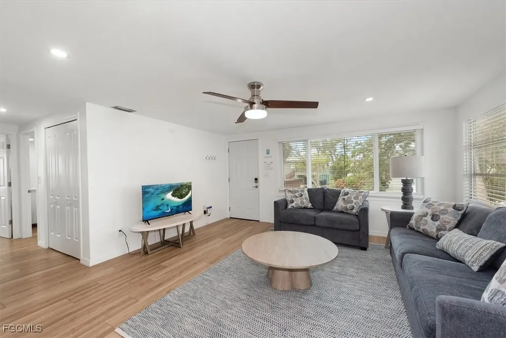 5481 Oak Ridge Avenue Fort Myers Beach FL 33931