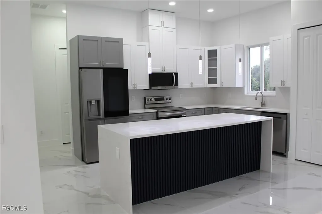 515 Broadway Avenue Lehigh Acres FL 33972