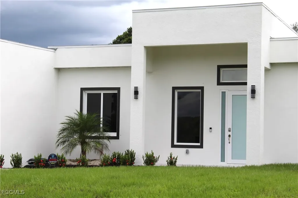 515 Broadway Avenue Lehigh Acres FL 33972