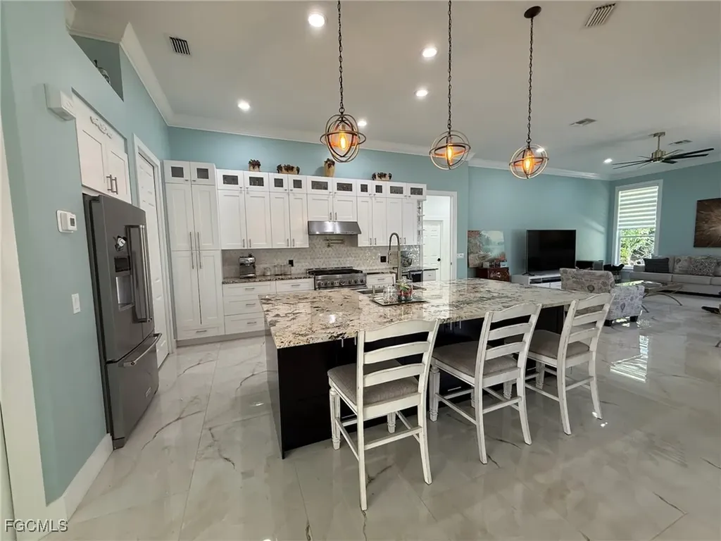 11279 Longshore Way W Naples FL 34119