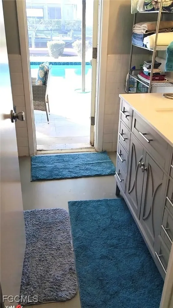 166 SW 52nd Street Cape Coral FL 33914