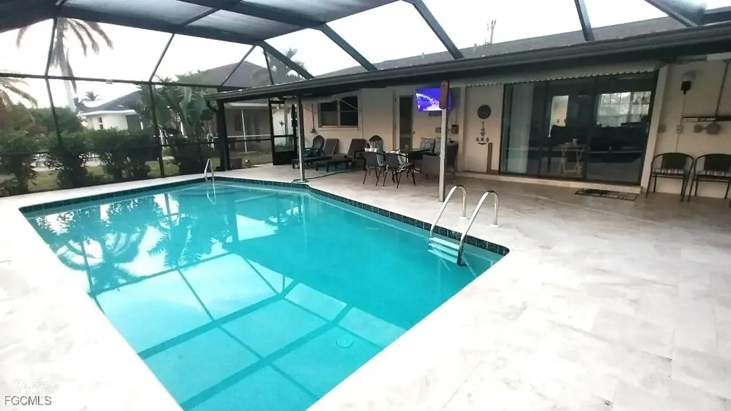 166 SW 52nd Street Cape Coral FL 33914