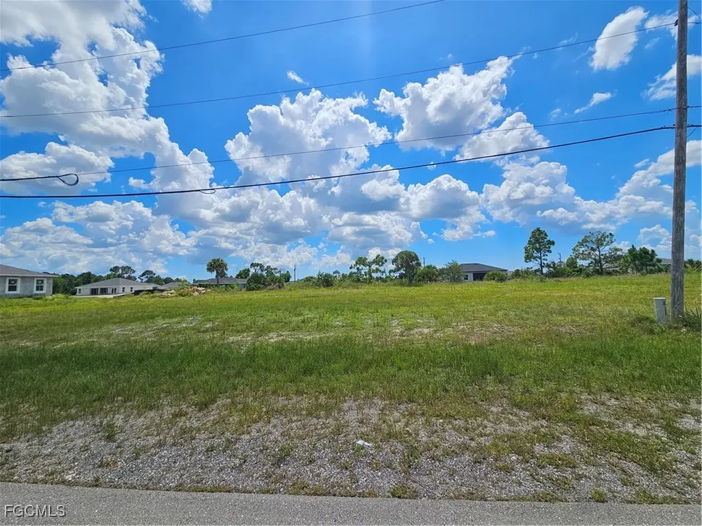 4322 Connection Avenue Cape Coral FL 33909