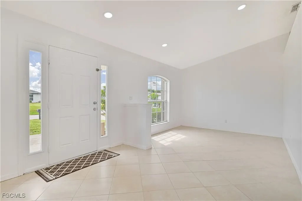 630 NW 17th Avenue Cape Coral FL 33993