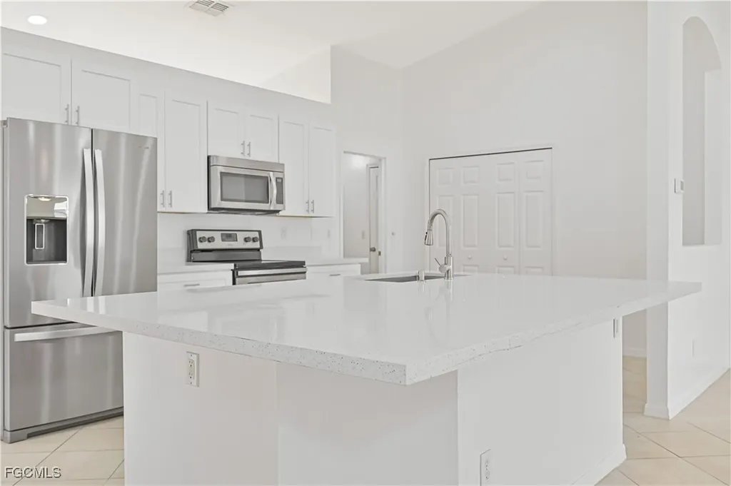 630 NW 17th Avenue Cape Coral FL 33993