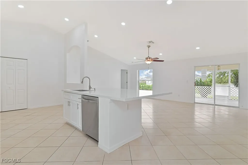 630 NW 17th Avenue Cape Coral FL 33993