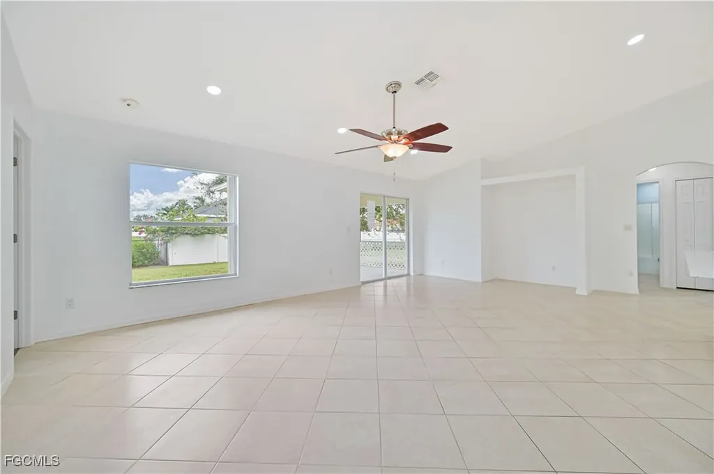 630 NW 17th Avenue Cape Coral FL 33993