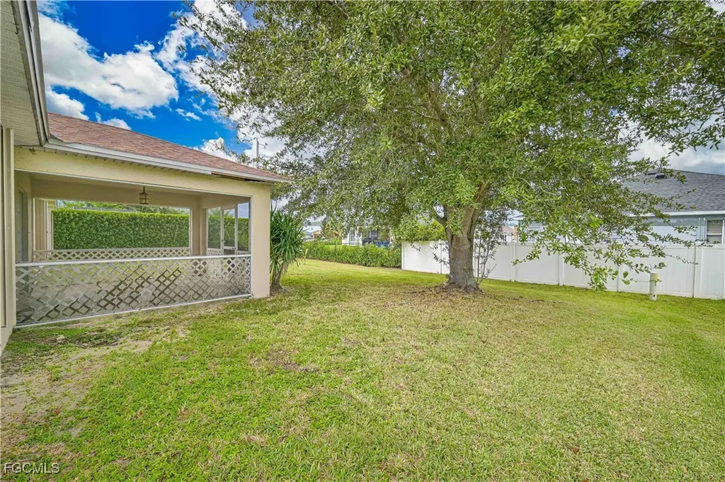 630 NW 17th Avenue Cape Coral FL 33993