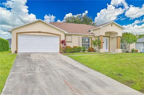 630 NW 17th Avenue Cape Coral FL 33993