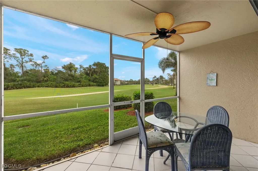 7025 Dennis Circle Naples FL 34104
