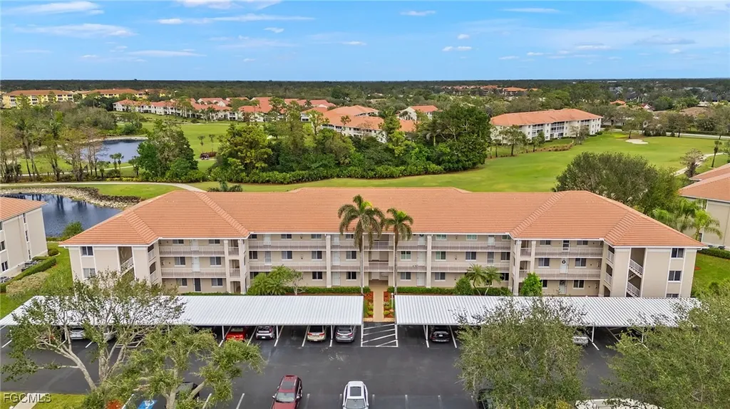 7025 Dennis Circle Naples FL 34104