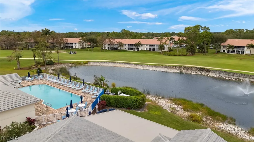 7025 Dennis Circle Naples FL 34104