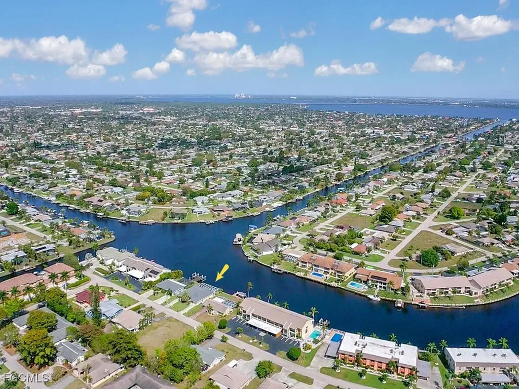 3619 SE 10th Avenue Cape Coral FL 33904