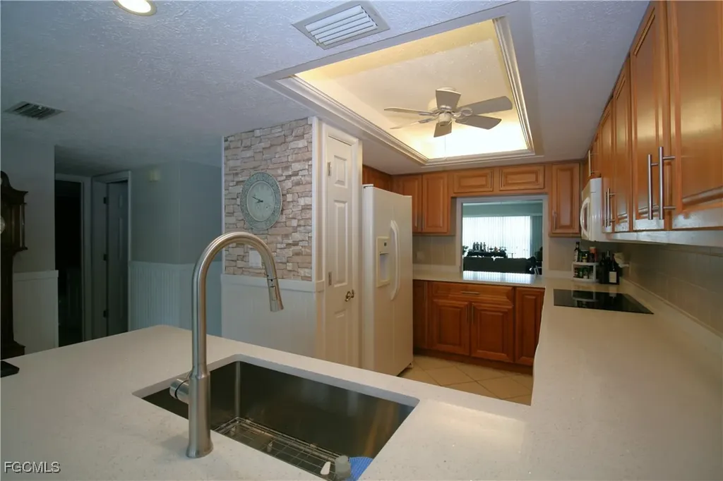 1807 SE 41st Street Cape Coral FL 33904