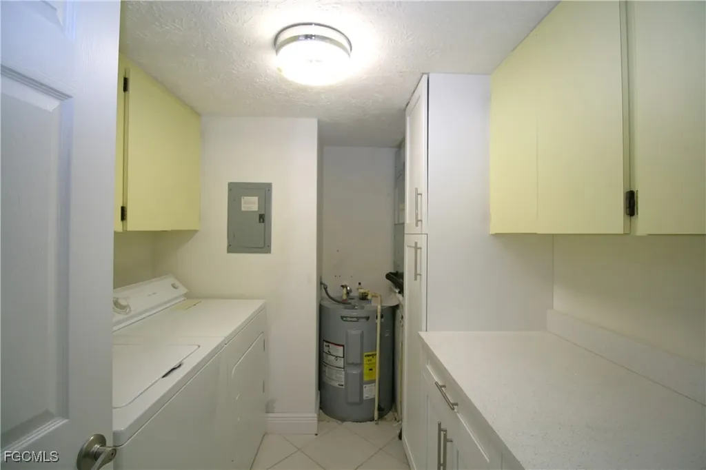 1807 SE 41st Street Cape Coral FL 33904