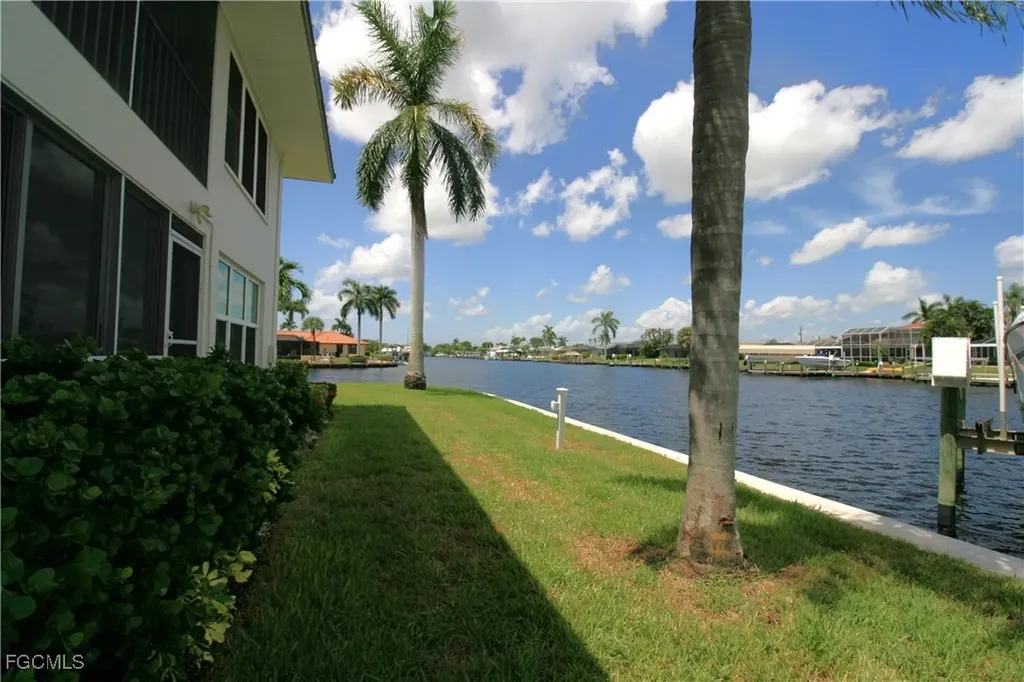 1807 SE 41st Street Cape Coral FL 33904