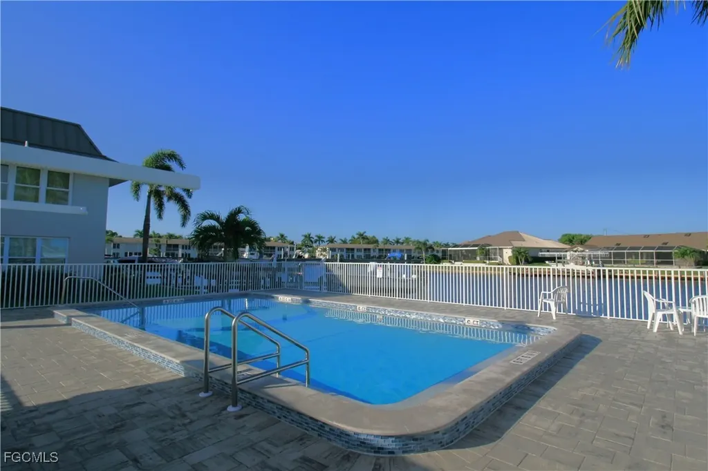 1807 SE 41st Street Cape Coral FL 33904