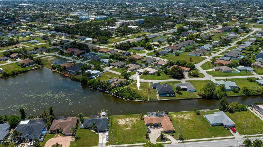 1203 SE 3rd Avenue Cape Coral FL 33990