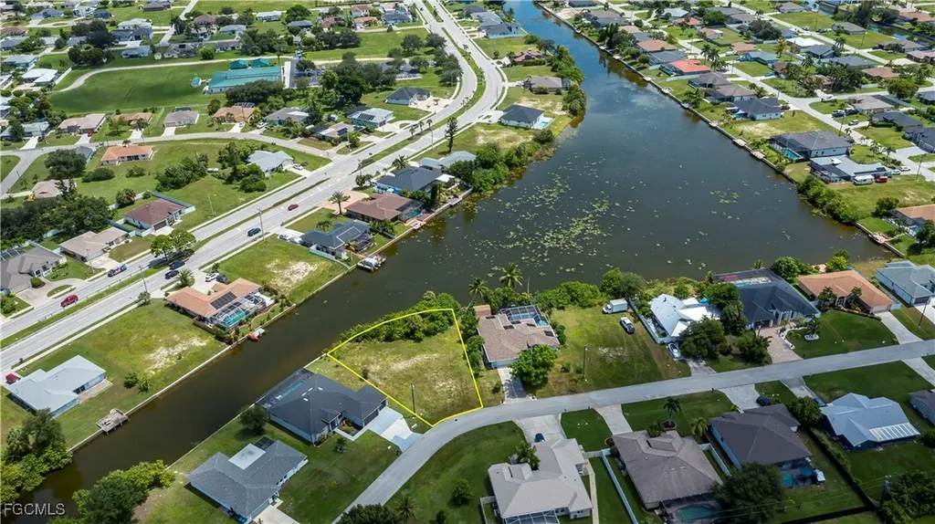 1203 SE 3rd Avenue Cape Coral FL 33990