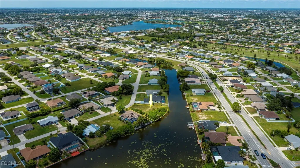 1203 SE 3rd Avenue Cape Coral FL 33990