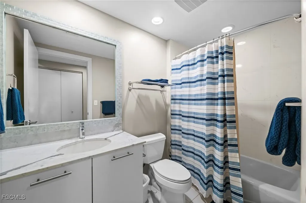 3000 Oasis Grand Boulevard Fort Myers FL 33916