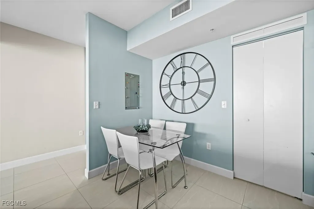 3000 Oasis Grand Boulevard Fort Myers FL 33916