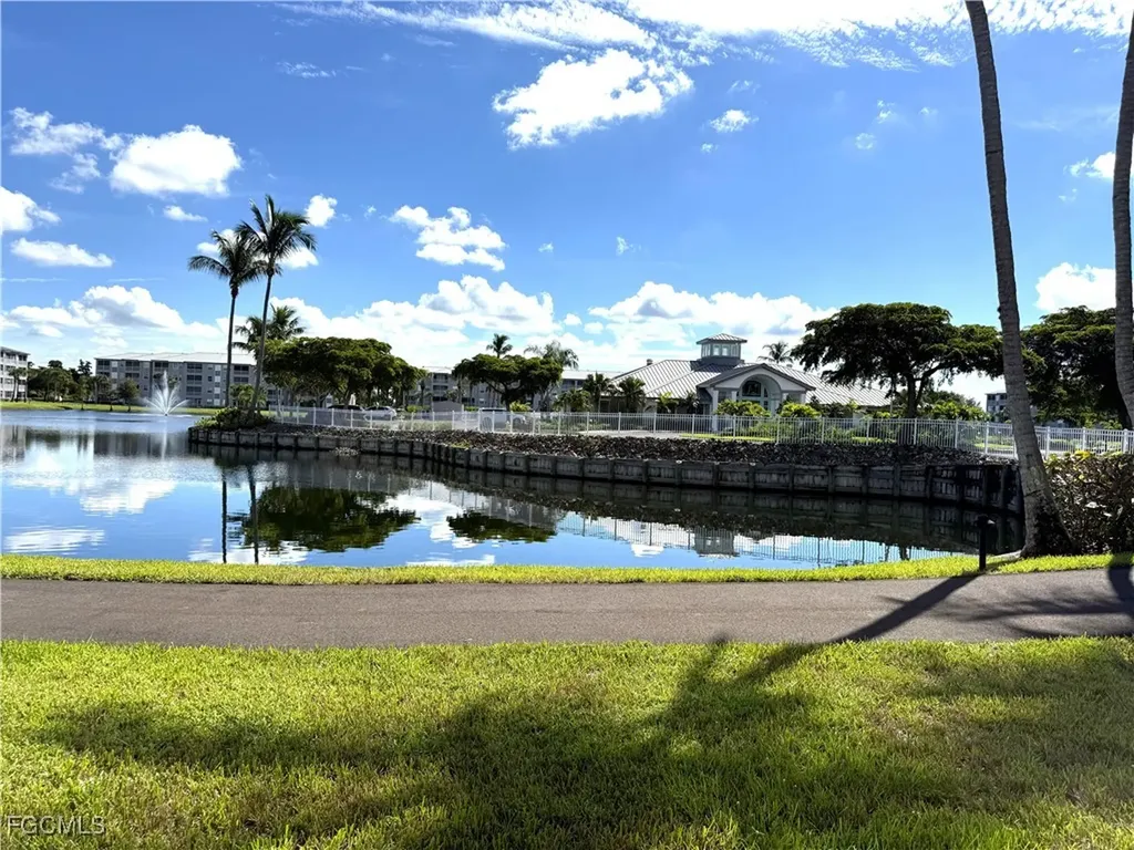 16685 Lake Circle Drive Fort Myers FL 33908