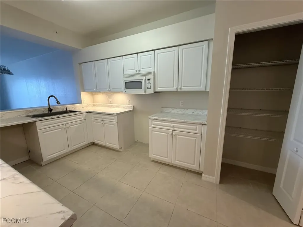 16685 Lake Circle Drive Fort Myers FL 33908