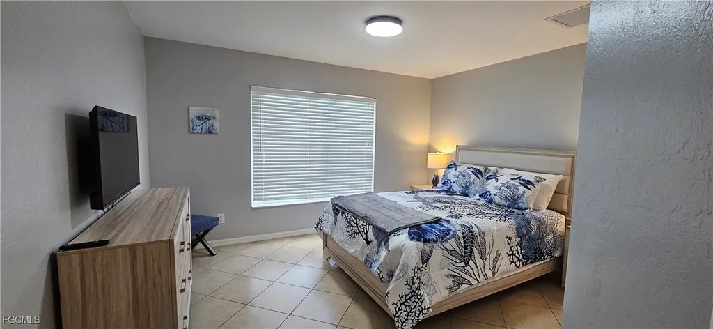 1923 SW 26th Street Cape Coral FL 33914