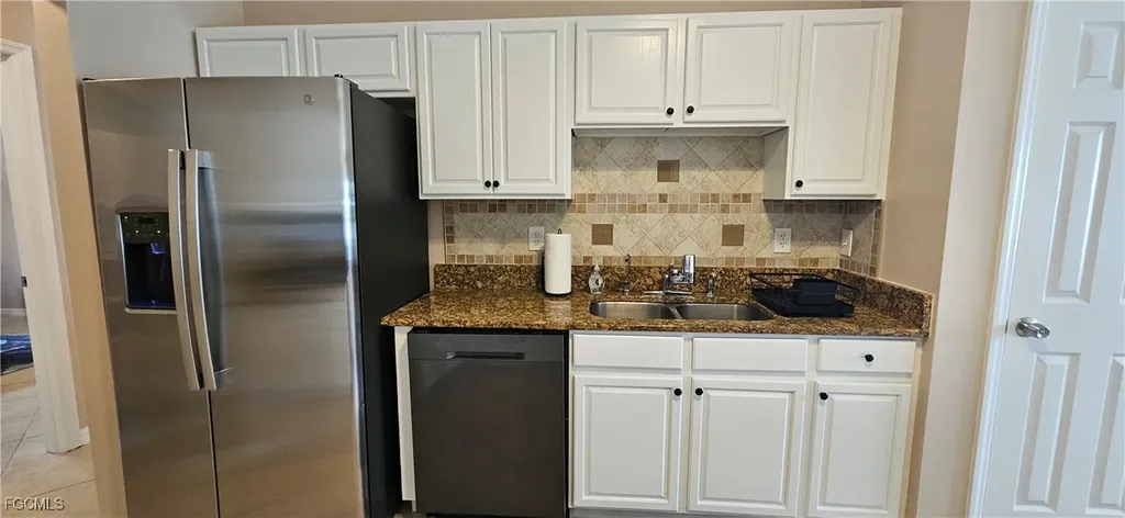 1923 SW 26th Street Cape Coral FL 33914